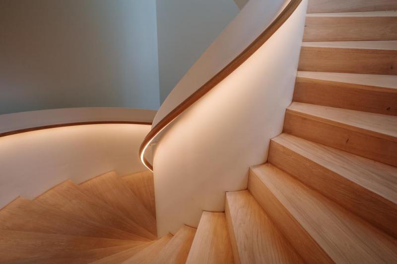 R&eacute;ussir l'installation de votre escalier &agrave; Saint-Brice-Courcelles